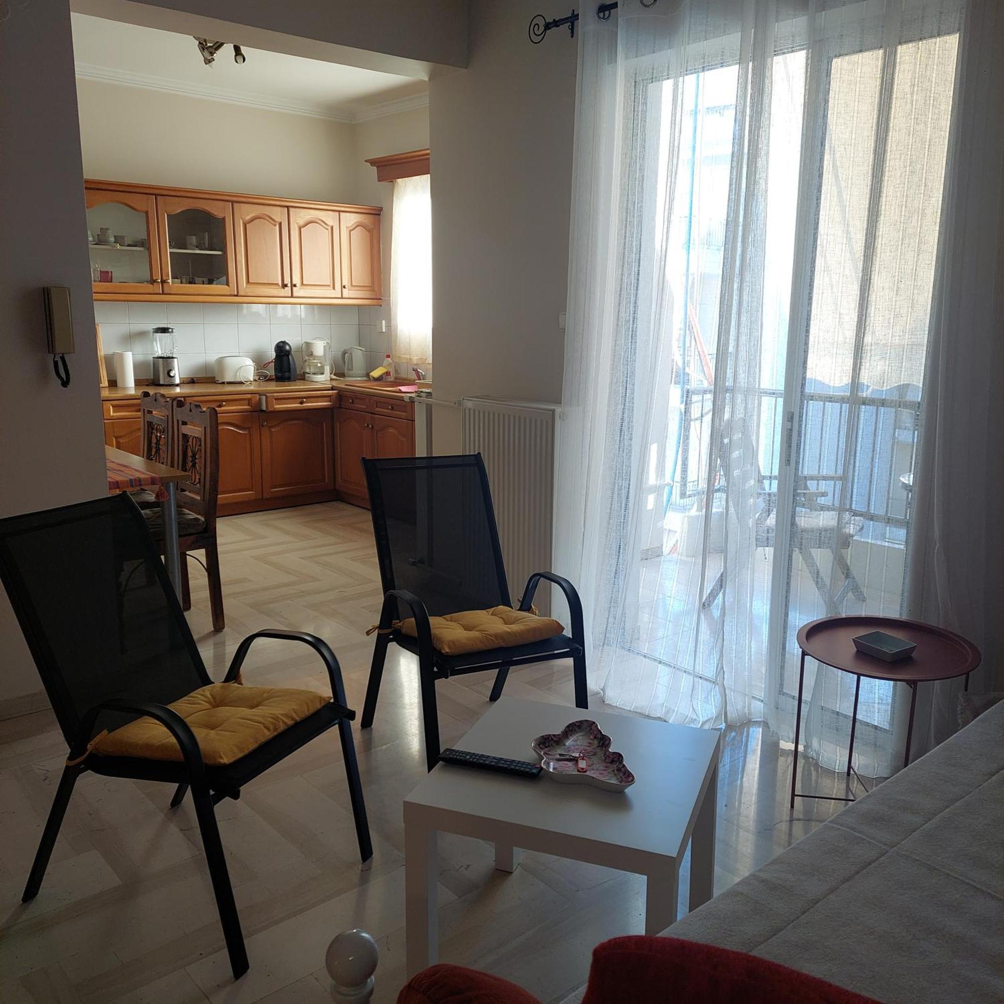 Family Apartment พาทรา ภายนอก รูปภาพ