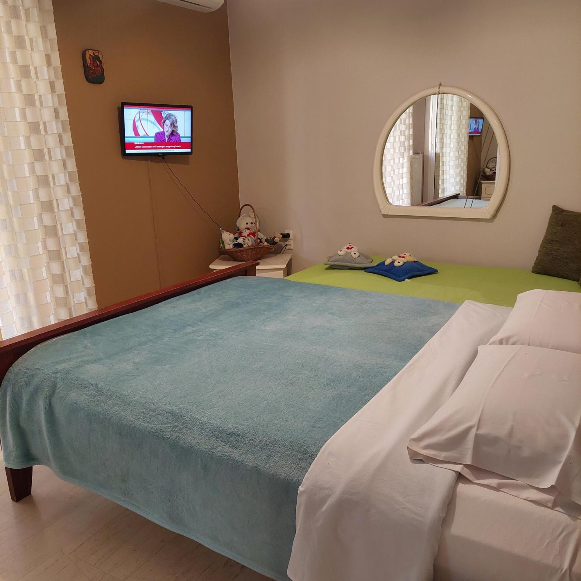 Family Apartment พาทรา ภายนอก รูปภาพ