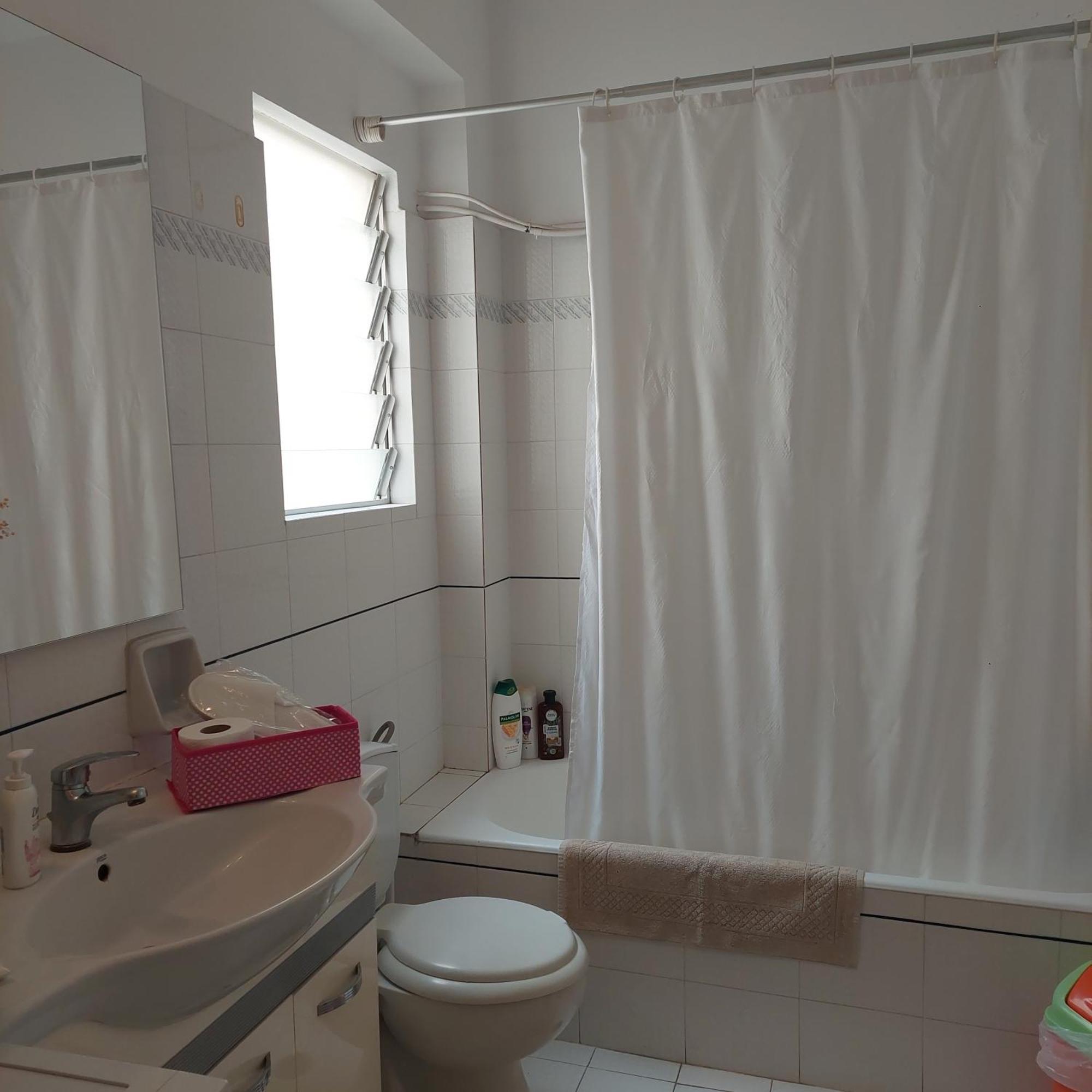 Family Apartment พาทรา ภายนอก รูปภาพ