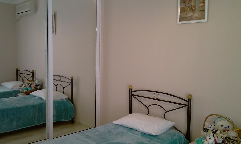 Family Apartment พาทรา ภายนอก รูปภาพ